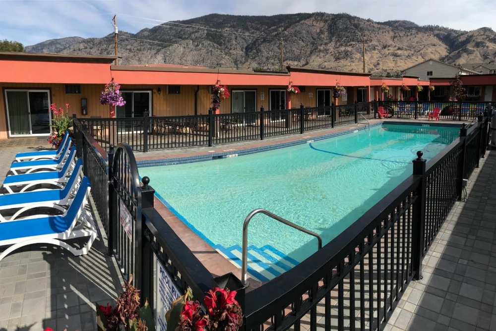 Sahara Courtyard Inn Osoyoos